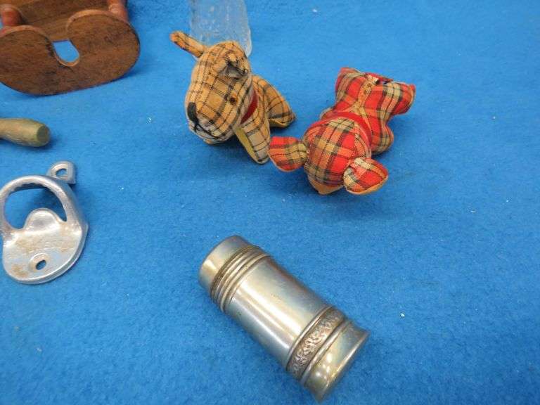 Collectible smalls including a child's egg beater, old amp gauge, vintage pipe, and more