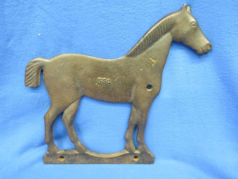 Dempster 58G cast iron horse windmill weight. Weight approx. 13 Lbs.