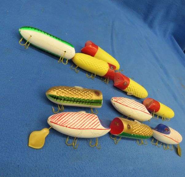 Decorative plastic fishing lures for a string of lights (not included)