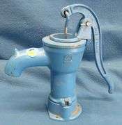 Hand pump