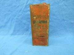 Antique tin container for oil from the National Oil & Grease Co. in Minneapolis