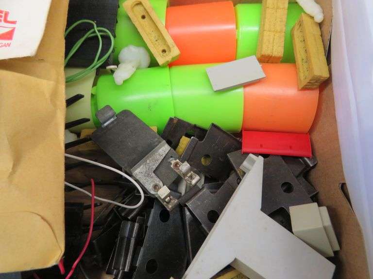 Vintage Lionel Train set with lots of cars, track, and some cool accessories
