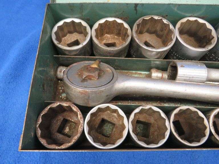 3/4" drive socket set with up to 2 1/4" sockets and extensions