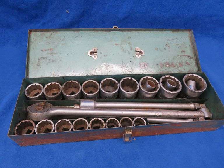 3/4" drive socket set with up to 2 1/4" sockets and extensions