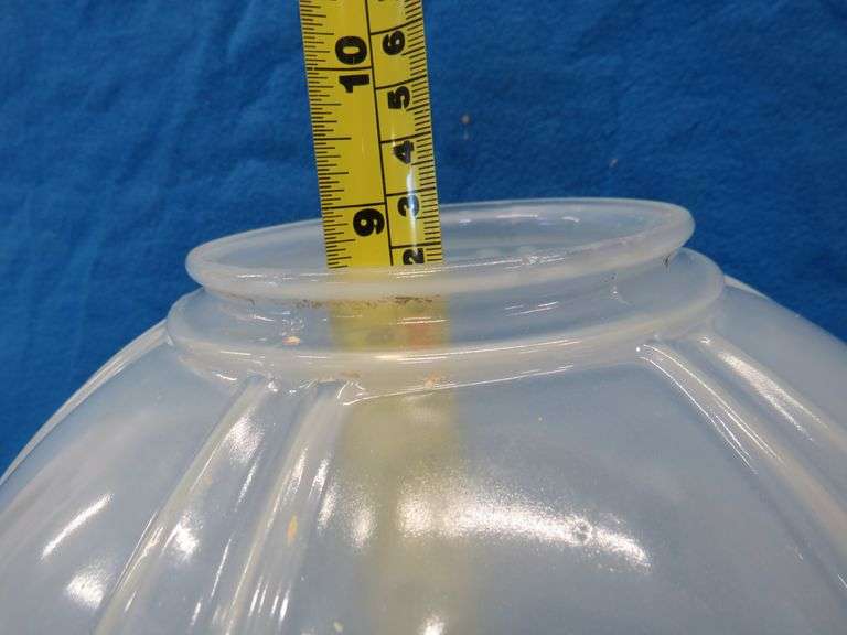 Glass shade in very good condition