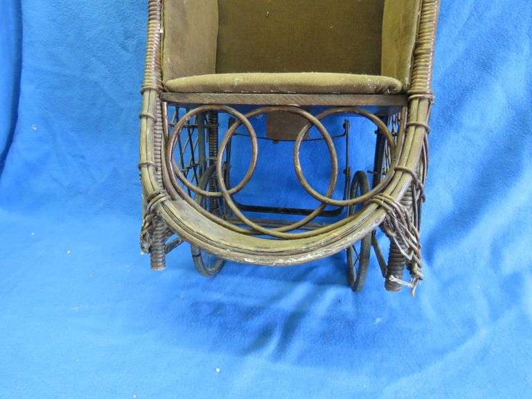 1902 Withrow Oriole wicker  baby carrier