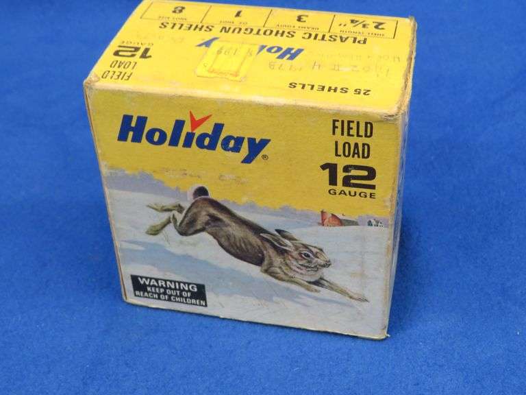 25 Holiday 8-shot, 12-gauge rounds in a vintage Holiday box with art design by Les Kouba, shells are
