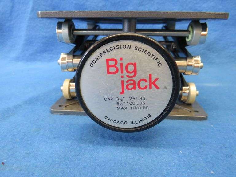 Thomas "Big Jack" precision table-top jack stand