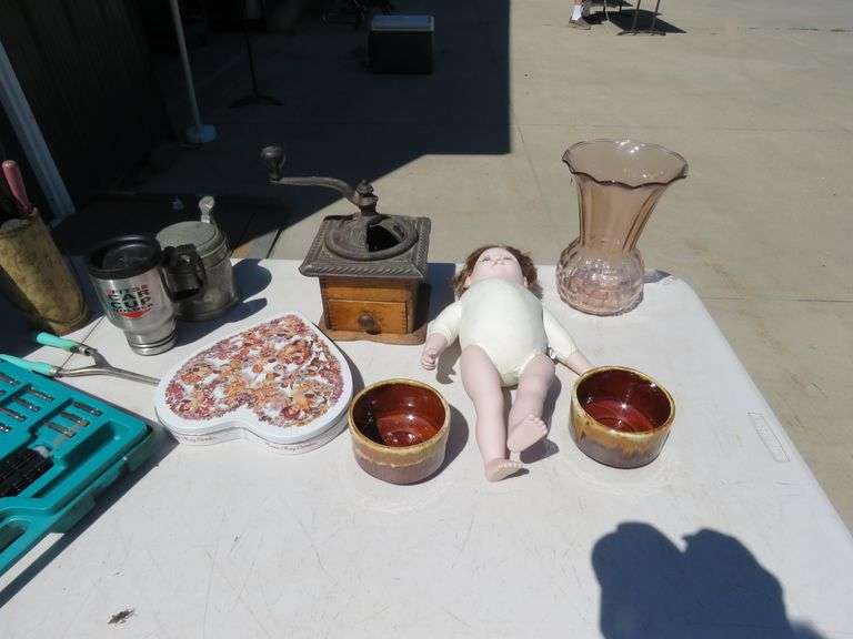 Vintage coffee grinder, driver set, tote, and more