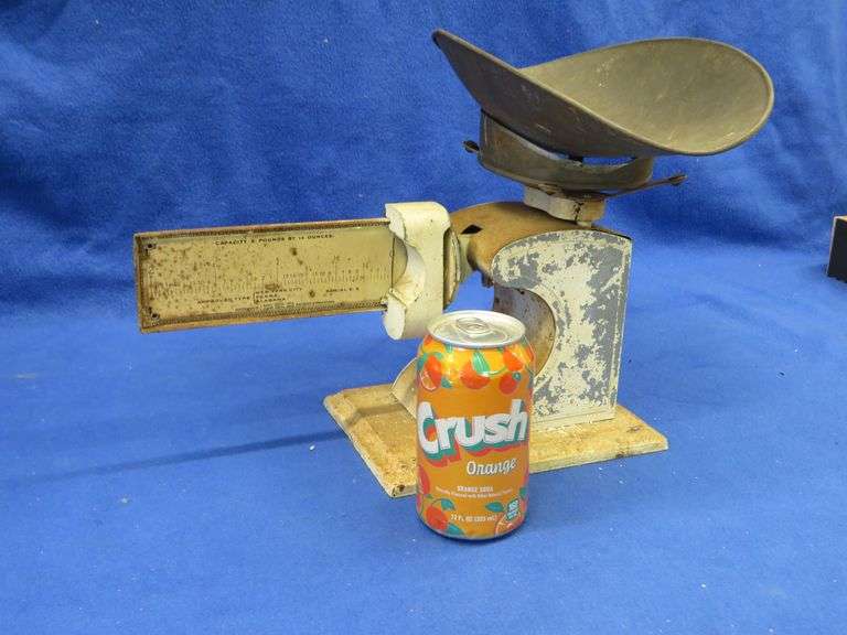 Vintage 2-pound scale