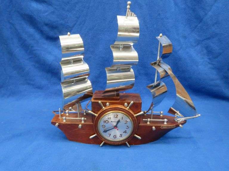 Master Crafters "Yankee Clipper" ship clock, will need a new cord and is untested