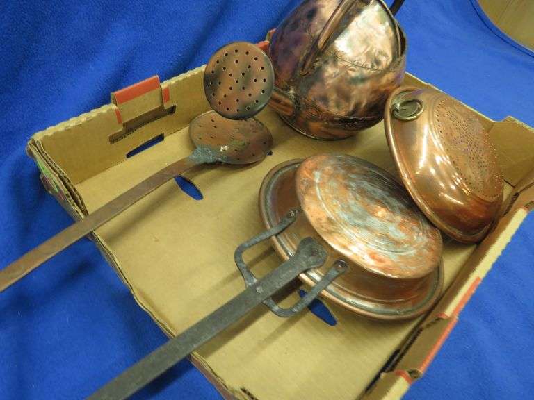 Vintage copper kitchenware