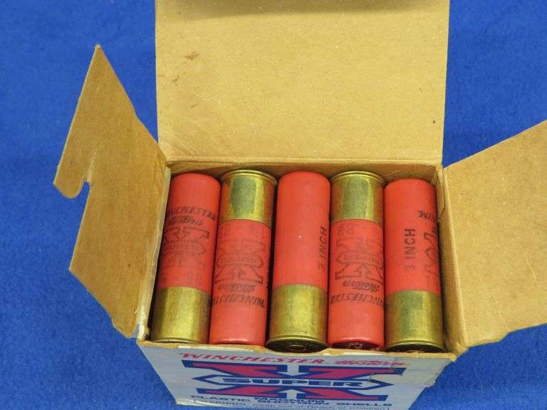 Vintage Winchester Super X BB-shot, 12-gauge rounds