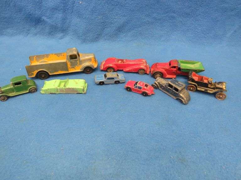 Vintage metal toy cars, mostly Tootsie Toys