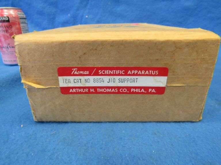 Thomas "Big Jack" precision table-top jack stand