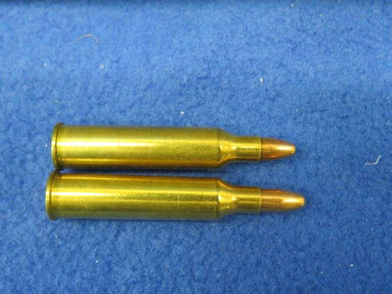 20 mixed 225 Win rounds in a vintage Winchester Western Cartridge Case box