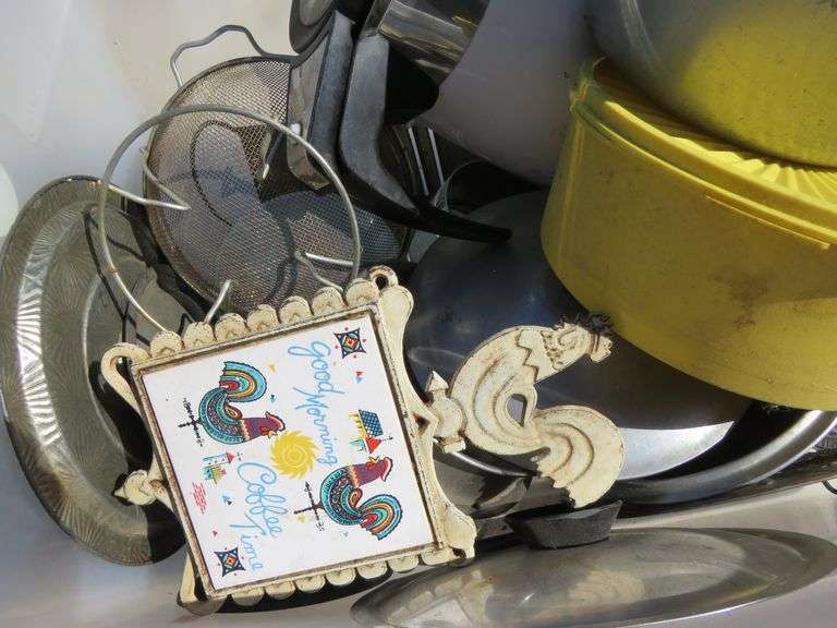 Covered aluminum sauce pan, tote,  and more