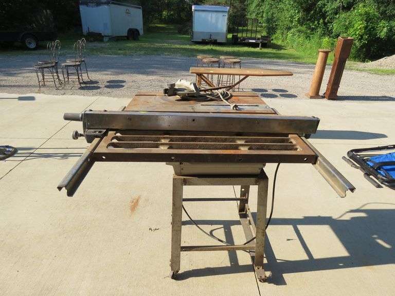 Table saw:  works