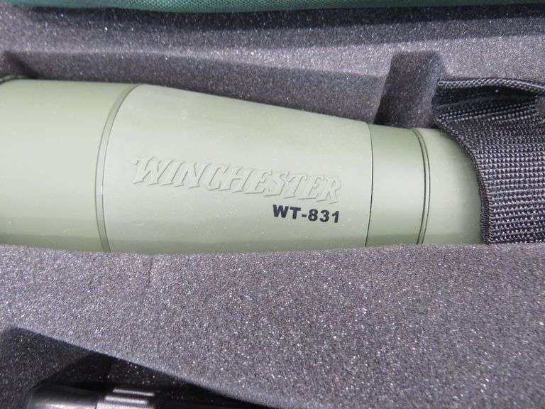 Winchester WT-831 20-60x80 Spotting Scope with hard case, soft travel case, and tripod