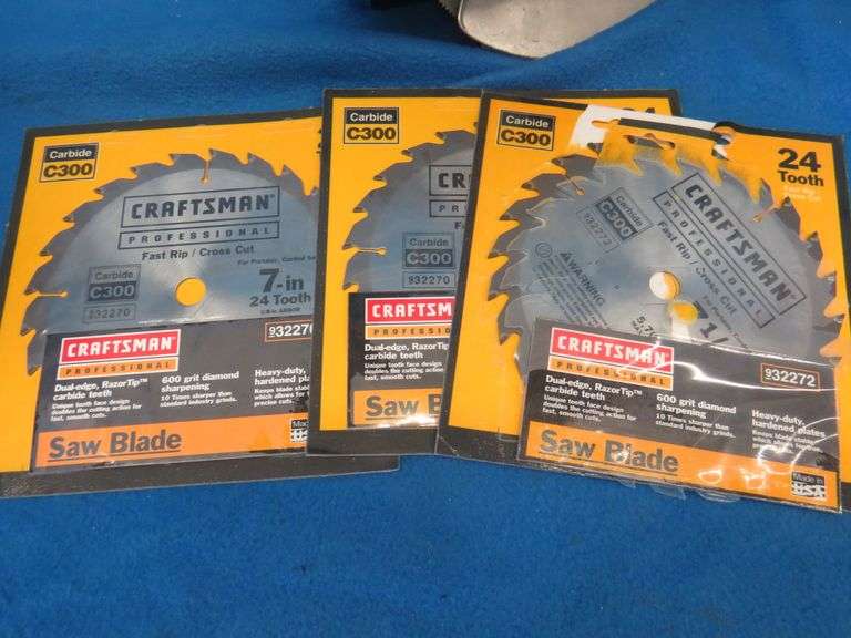 Craftsman 7" circular saw in a metal case.  Includes 3 new and 3 used extra blades.