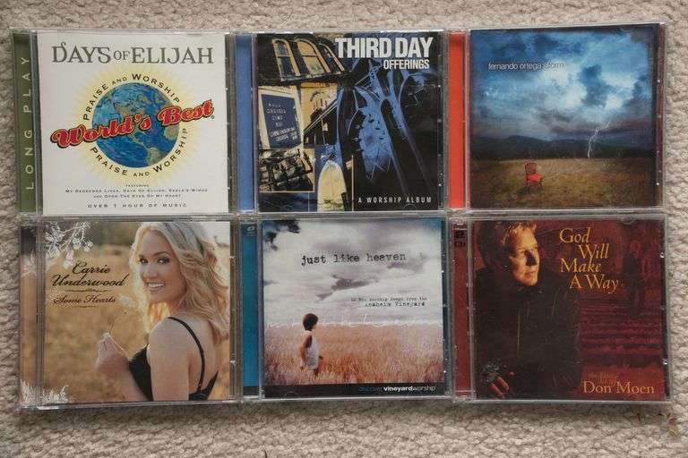 Large Collection of Contemporary Christian Music CDs & Cassettes.