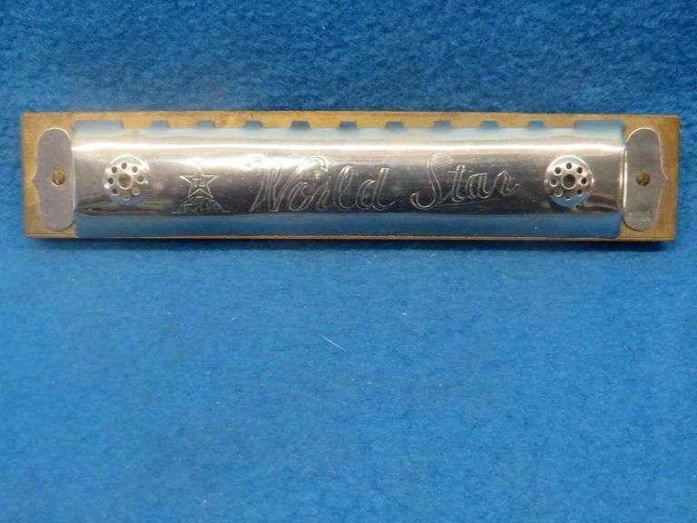 Tombo World Star faux tremolo 16-hole harmonica made in Japan.