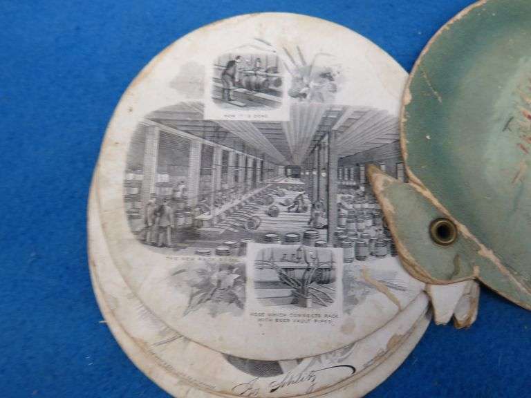 Souvenir hand fan from the 1893 World's Columbian Exposition held in Chicago advertising Schlitz Bee