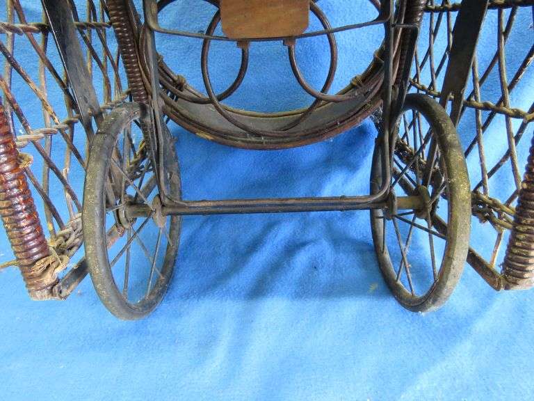 1902 Withrow Oriole wicker  baby carrier