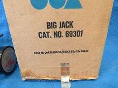 Thomas "Big Jack" precision table-top jack stand