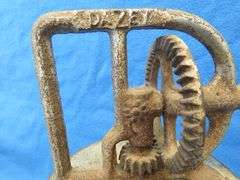 Dazey churn in good working condition