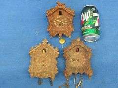 Two Lux and one Keebler "Bobbing Bird" clocks for parts or repair