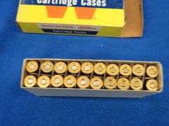 20 mixed 225 Win rounds in a vintage Winchester Western Cartridge Case box