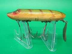 Vintage Heddon 4" wooden Flap Tail with glass eyes in VGC