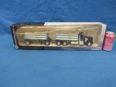 NewRay Long Hauler Collection Kenworth W900 model