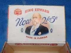 Rosemeade bowl and unused match covers in a King Edward cigar box
