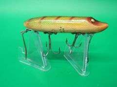 Vintage Heddon 4" wooden Flap Tail with glass eyes in VGC