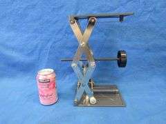 Thomas "Big Jack" precision table-top jack stand