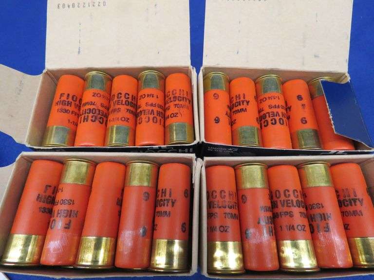 4 boxes of 25 Fiocchi 6-shot 12 gauge rounds