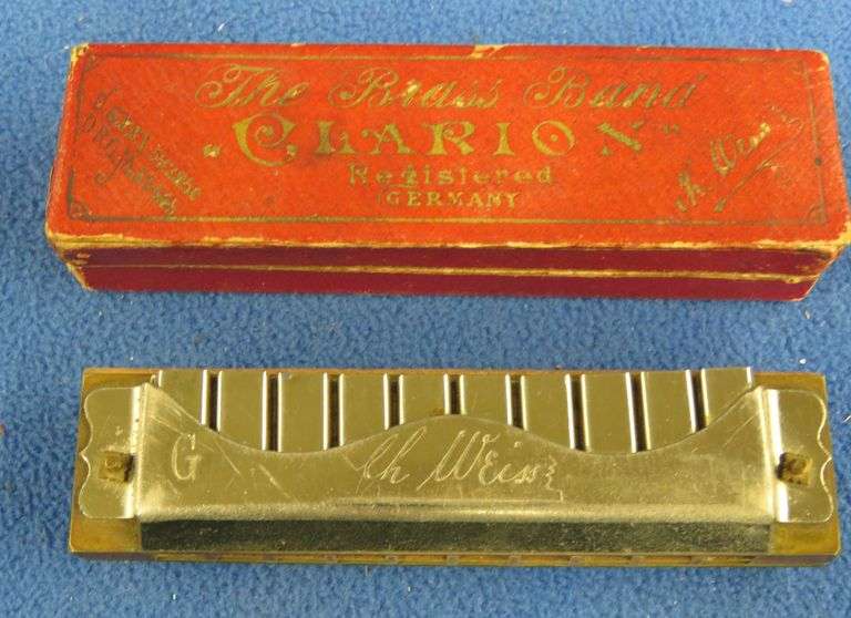 Weiss The Brass Band Clarion 20-hole tremolo harmonica in the key of G ...