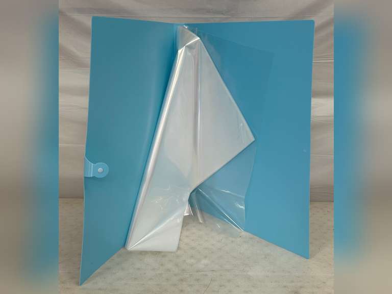 45” x 29” Oversized Poster Binder W/Plastic Protectors