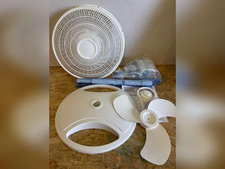 Lasko 16" Oscillating 3-Speed Pedestal Fan, White, S16200
