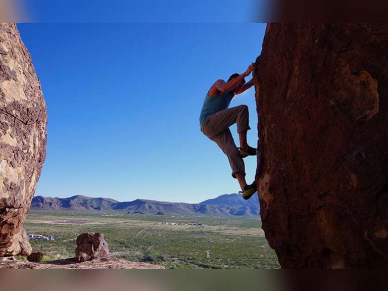 HUECO TANKS ROCK CLIMBING AUCTION 