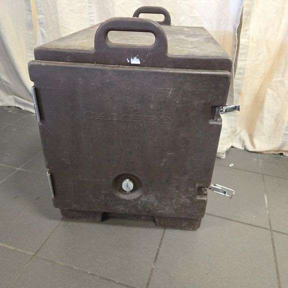 Cambro Insulated Transport Container - Model # 300MPC - 16.75" X 24.75" X 21.5"