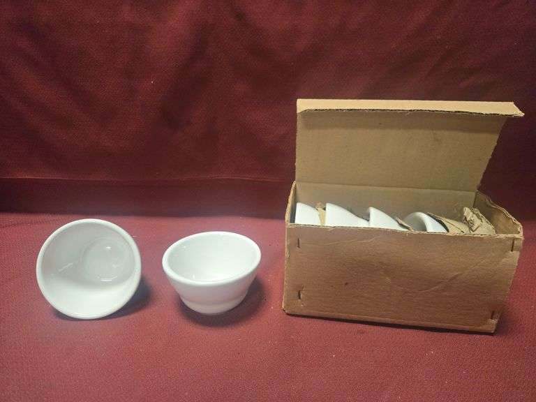 (24) New World 7oz Ceramic Bullion Cups - Model # 840-345-007