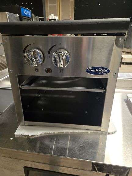 *COMES WITH FACTORY WARRENTY* - New Scratch and Dent Cook Right Single Burner Stock Pot Range wit...