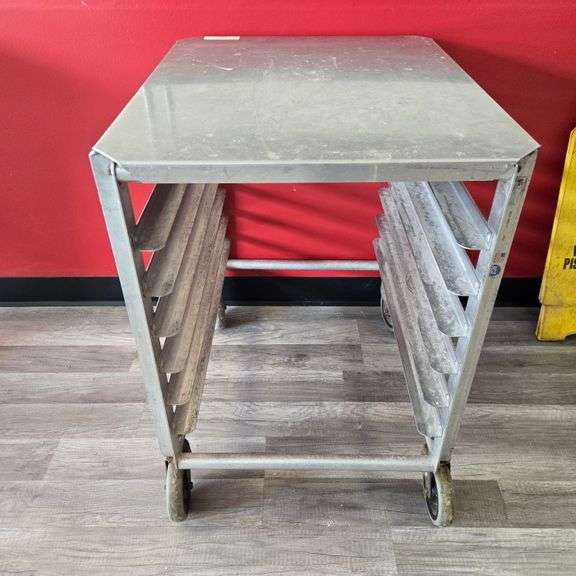 Aluminum 6 Tier Sheet Pan Rack on Casters with Work Top - 26.5" x 21.5" x 23"