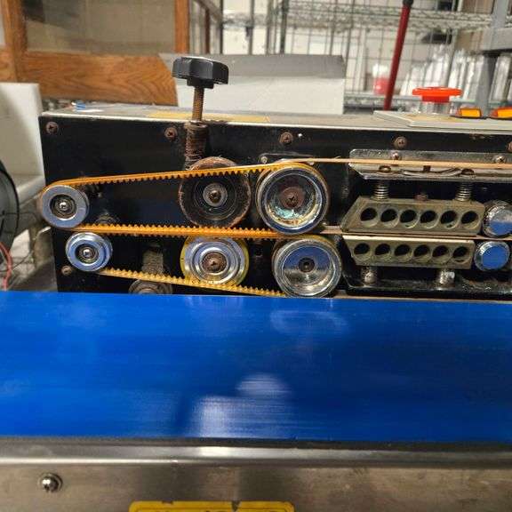 Jores Continuous Band Sealer with 5-1/4" Belt - Model # CBS-730I - 110 Volts, 1 Phase, 650 Watts