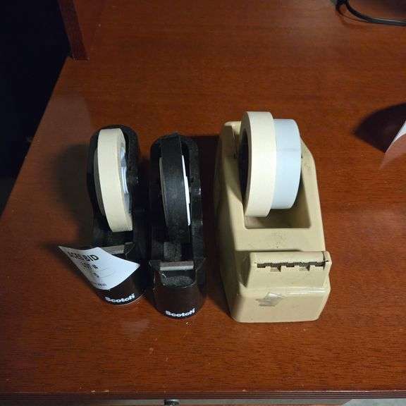 (2) Scotch Single Roll Tape Dispensers, (1) Double Roll Tape Dispenser
