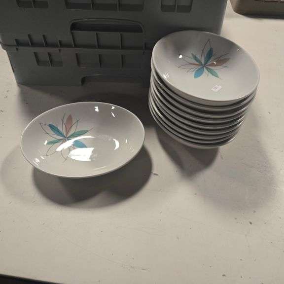 (9) Shenango 9" x 7.25" x 2.5" Ceramic Oval Bowls with Flower Decal