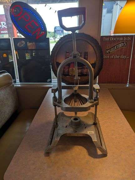 Lincoln Redco Heavy Duty Aluminum Instabloom Onion Bloomer - Model # 15600
